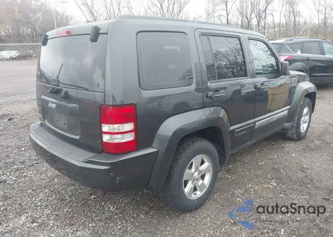 2010 Jeep Liberty Sport из США, поврежденный, VIN 1J4PN2GK7AW177804